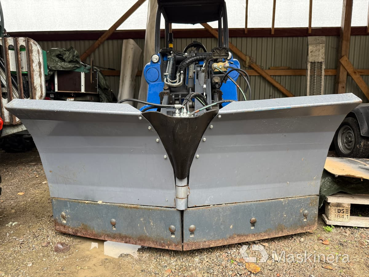 Siringe T1500 Vikplog Siringe 1,5m Avantfäste - Отвал для снега: фото 4 Siringe T1500 Vikplog Siringe 1,5m Avantfäste - Отвал для снега: фото 4