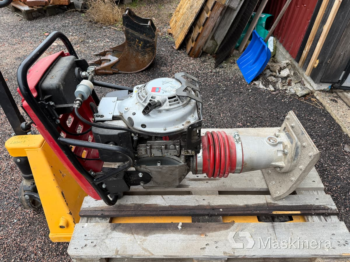 Stamp Swepac T84 - Виброплита: фото 5 Stamp Swepac T84 - Виброплита: фото 5