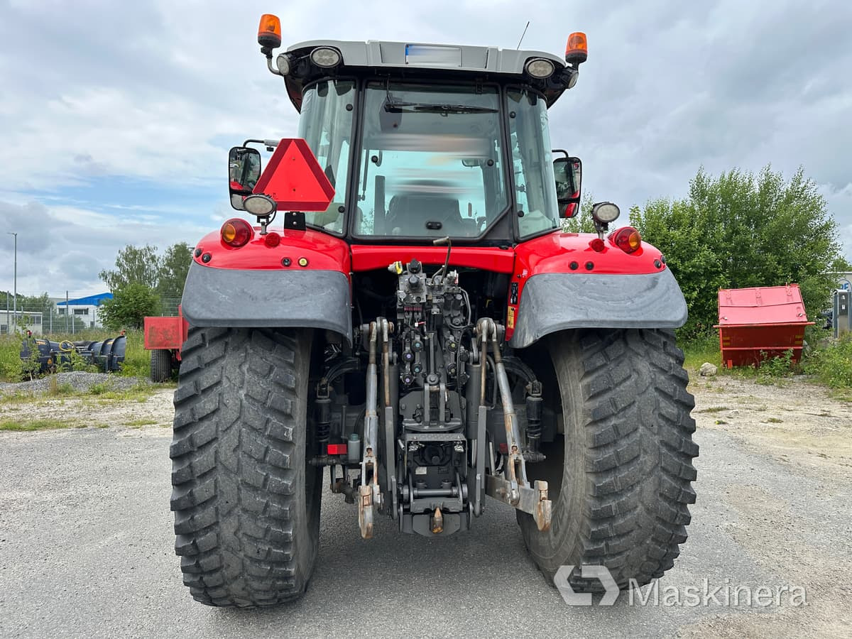 Traktor Massey Fergusson MF 6715 S + Bigab 10-14 G2 - Трактор: фото 4 Traktor Massey Fergusson MF 6715 S + Bigab 10-14 G2 - Трактор: фото 4