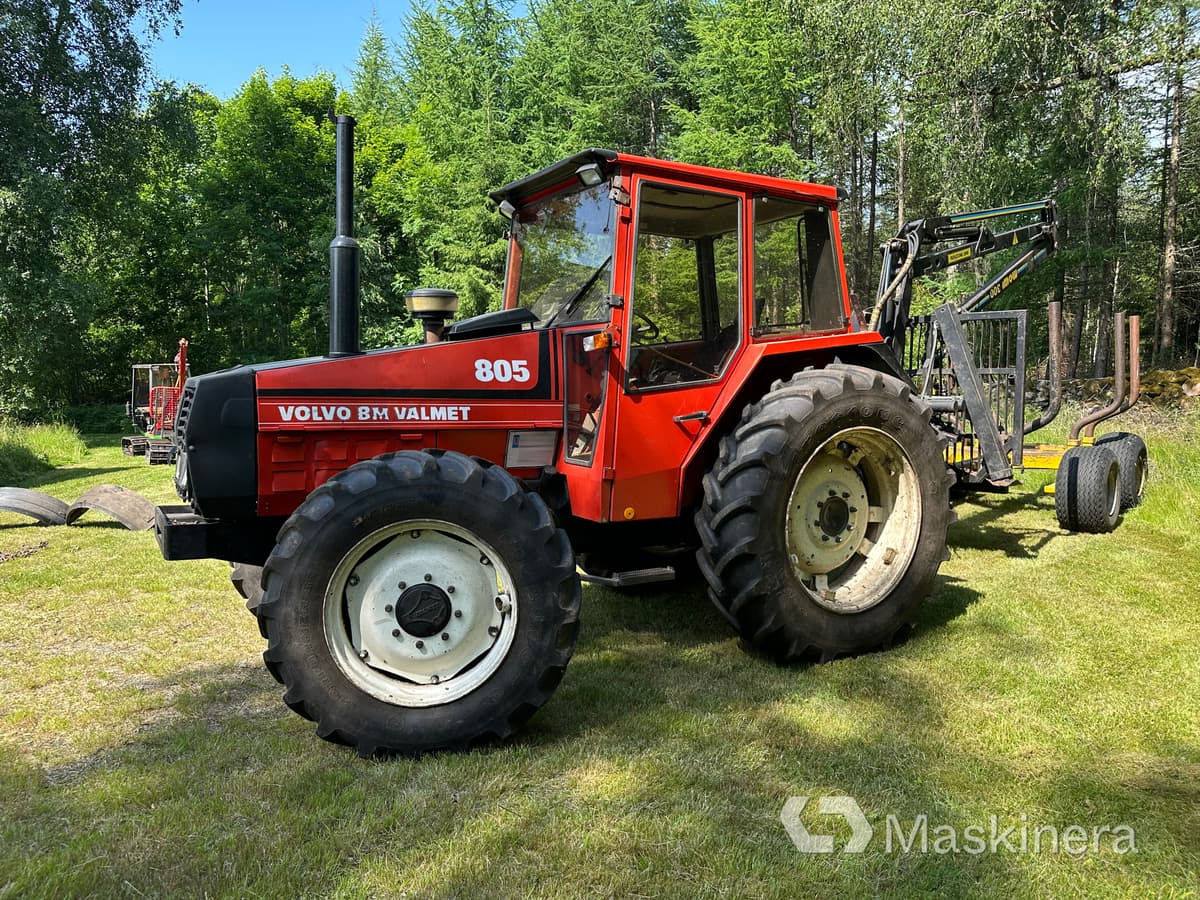 Traktor Volvo BM 805-4 med skogsvagn och kran - Трактор, Лесной прицеп: фото 5 Traktor Volvo BM 805-4 med skogsvagn och kran - Трактор, Лесной прицеп: фото 5