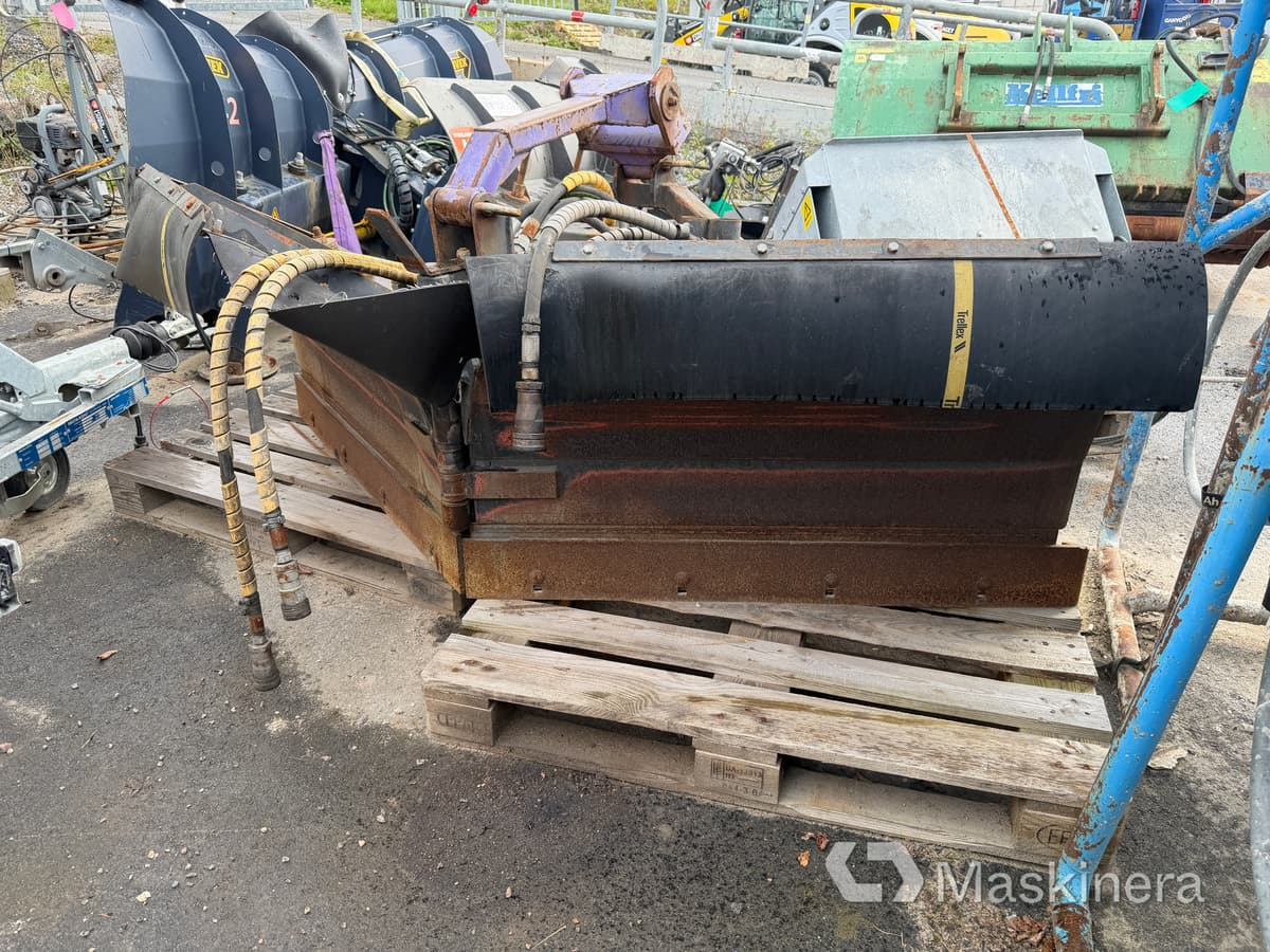 Vikplog Holms KHV-240 Trima fäste - Отвал для снега: фото 3 Vikplog Holms KHV-240 Trima fäste - Отвал для снега: фото 3