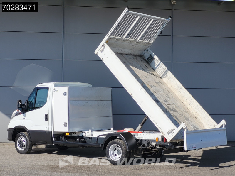 Iveco Daily 35C16 3.0L Kipper met Kist Dubbellucht 3,5t Trekhaak Airco Cruise Euro6 Tipper Benne Kieper 2m3 Airco Trekhaak Cruise control - Малотоннажный самосвал: фото 2 Iveco Daily 35C16 3.0L Kipper met Kist Dubbellucht 3,5t Trekhaak Airco Cruise Euro6 Tipper Benne Kieper 2m3 Airco Trekhaak Cruise control - Малотоннажный самосвал: фото 2