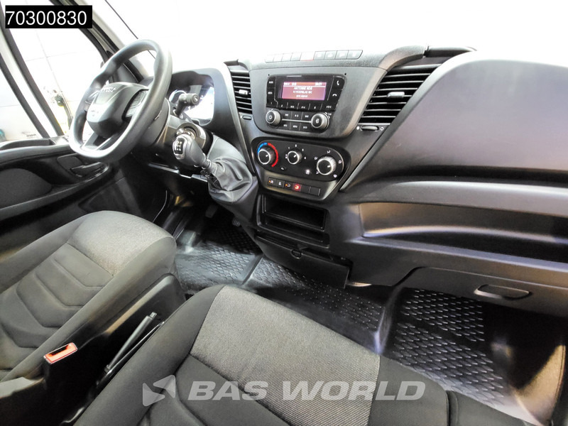 Iveco Daily 35C16 Laadklep Dubbellucht Bakwagen 160PK 3,5t Trekgewicht Airco Euro6 Meubelbak Koffer Airco в лизинг Iveco Daily 35C16 Laadklep Dubbellucht Bakwagen 160PK 3,5t Trekgewicht Airco Euro6 Meubelbak Koffer Airco: фото 9 Iveco Daily 35C16 Laadklep Dubbellucht Bakwagen 160PK 3,5t Trekgewicht Airco Euro6 Meubelbak Koffer Airco в лизинг Iveco Daily 35C16 Laadklep Dubbellucht Bakwagen 160PK 3,5t Trekgewicht Airco Euro6 Meubelbak Koffer Airco: фото 9