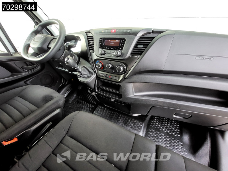 Фургон с закрытым кузовом Iveco Daily 35C16 Laadklep Dubbellucht Bakwagen 160PK Airco Euro6 Meubelbak Koffer Airco: фото 9 Фургон с закрытым кузовом Iveco Daily 35C16 Laadklep Dubbellucht Bakwagen 160PK Airco Euro6 Meubelbak Koffer Airco: фото 9