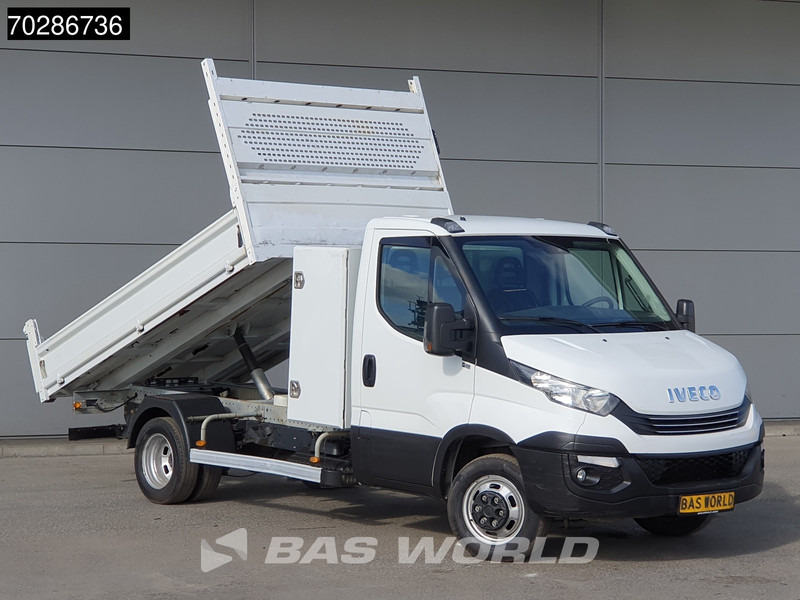 Iveco Daily 35C18 3.0L Automaat Kipper met Kist Dubbellucht 3,5t Trekhaak Airco Euro6 Tipper Kieper Benne 2m3 Airco Trekhaak Cruise control - Малотоннажный самосвал: фото 3 Iveco Daily 35C18 3.0L Automaat Kipper met Kist Dubbellucht 3,5t Trekhaak Airco Euro6 Tipper Kieper Benne 2m3 Airco Trekhaak Cruise control - Малотоннажный самосвал: фото 3