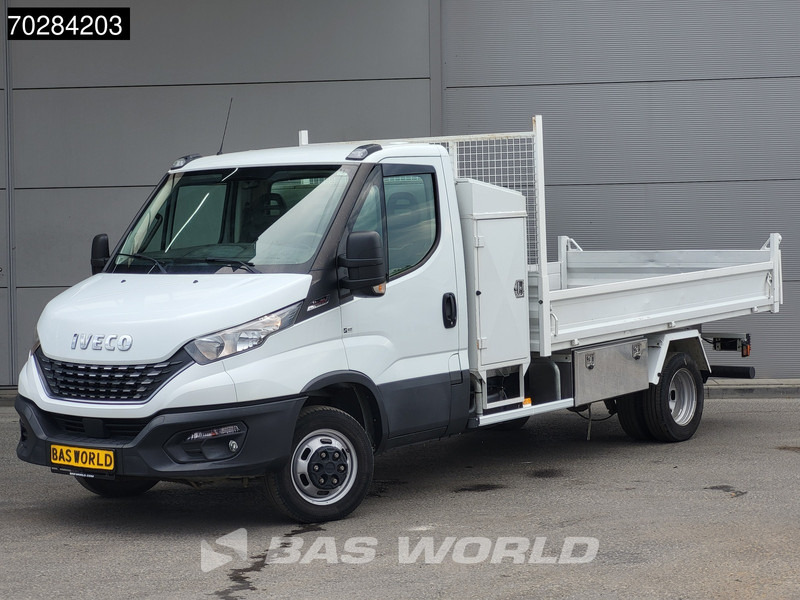 Iveco Daily 35C18 3.0L Automaat Kipper met Kist Dubbellucht 3,5t Trekhaak Cruise Euro6 Tipper Benne Kieper 2m3 Trekhaak Cruise control - Малотоннажный самосвал: фото 2 Iveco Daily 35C18 3.0L Automaat Kipper met Kist Dubbellucht 3,5t Trekhaak Cruise Euro6 Tipper Benne Kieper 2m3 Trekhaak Cruise control - Малотоннажный самосвал: фото 2