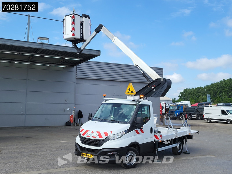 Iveco Daily 35S14 Hoogwerker 11meter Werkhoogte Klubb Navi Airco Cruise Cmaera Parkeersensoren Nacelle Arbeitsbühne 2Personen Airco Cruise c - Коммерческий автомобиль: фото 3 Iveco Daily 35S14 Hoogwerker 11meter Werkhoogte Klubb Navi Airco Cruise Cmaera Parkeersensoren Nacelle Arbeitsbühne 2Personen Airco Cruise c - Коммерческий автомобиль: фото 3