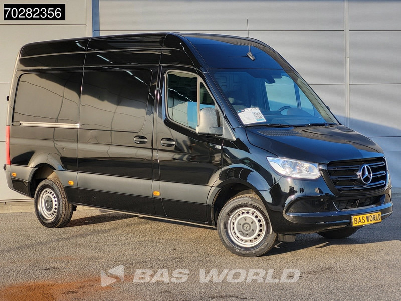 Mercedes-Benz Sprinter 317 CDI Automaat L2H2 170PK Airco Camera MBUX Euro6 L2 12m3 Airco - Цельнометаллический фургон: фото 3 Mercedes-Benz Sprinter 317 CDI Automaat L2H2 170PK Airco Camera MBUX Euro6 L2 12m3 Airco - Цельнометаллический фургон: фото 3