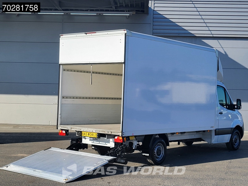 Mercedes-Benz Sprinter 317 CDI Automaat Laadklep Bakwagen Airco Camera Euro6 Meubelbak Koffer Airco - Фургон с закрытым кузовом: фото 3 Mercedes-Benz Sprinter 317 CDI Automaat Laadklep Bakwagen Airco Camera Euro6 Meubelbak Koffer Airco - Фургон с закрытым кузовом: фото 3