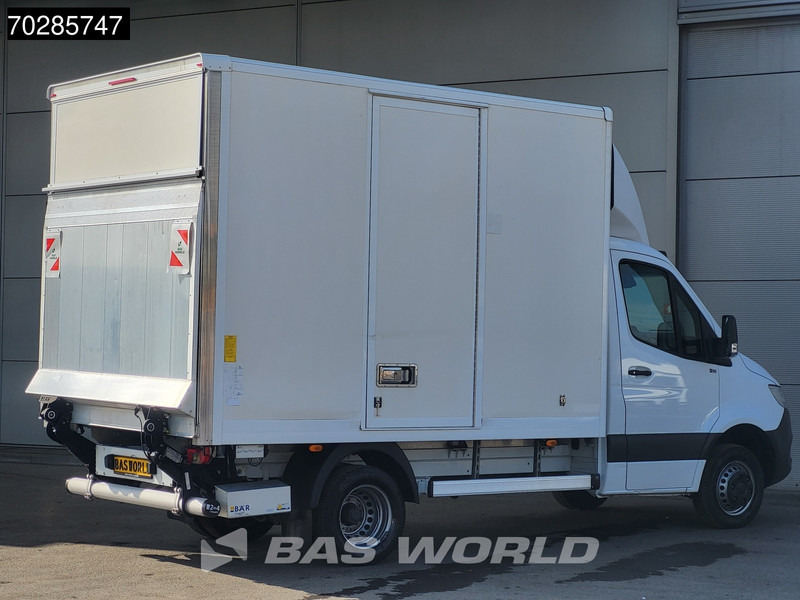 Mercedes-Benz Sprinter 514 CDI Laadklep Automaat Zijdeur Bakwagen Dubbellucht Airco Cruise MBUX CarPlay Euro6 Meubelbak Koffer 17m3 Airco Cruise contro - Фургон с закрытым кузовом: фото 5 Mercedes-Benz Sprinter 514 CDI Laadklep Automaat Zijdeur Bakwagen Dubbellucht Airco Cruise MBUX CarPlay Euro6 Meubelbak Koffer 17m3 Airco Cruise contro - Фургон с закрытым кузовом: фото 5