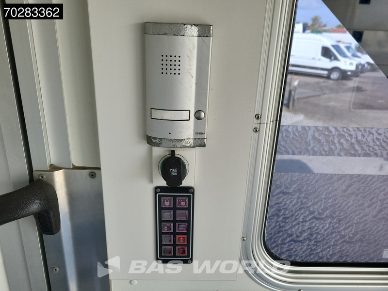 Машина скорой помощи Mercedes-Benz Sprinter 519 CDI 3.0L V6 Automaat 190PK Ambulance Trekhaak Airco Cruise APK 02-2026 Euro6 Rettungswagen Krankenwagen 13m3 Airco Trekhaak: фото 13