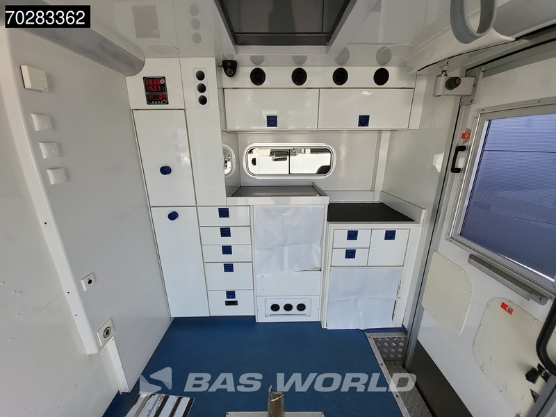 Машина скорой помощи Mercedes-Benz Sprinter 519 CDI 3.0L V6 Automaat 190PK Ambulance Trekhaak Airco Cruise APK 02-2026 Euro6 Rettungswagen Krankenwagen 13m3 Airco Trekhaak: фото 10