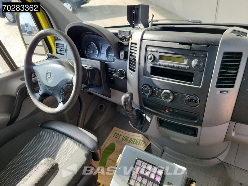 Машина скорой помощи Mercedes-Benz Sprinter 519 CDI 3.0L V6 Automaat 190PK Ambulance Trekhaak Airco Cruise APK 02-2026 Euro6 Rettungswagen Krankenwagen 13m3 Airco Trekhaak: фото 19