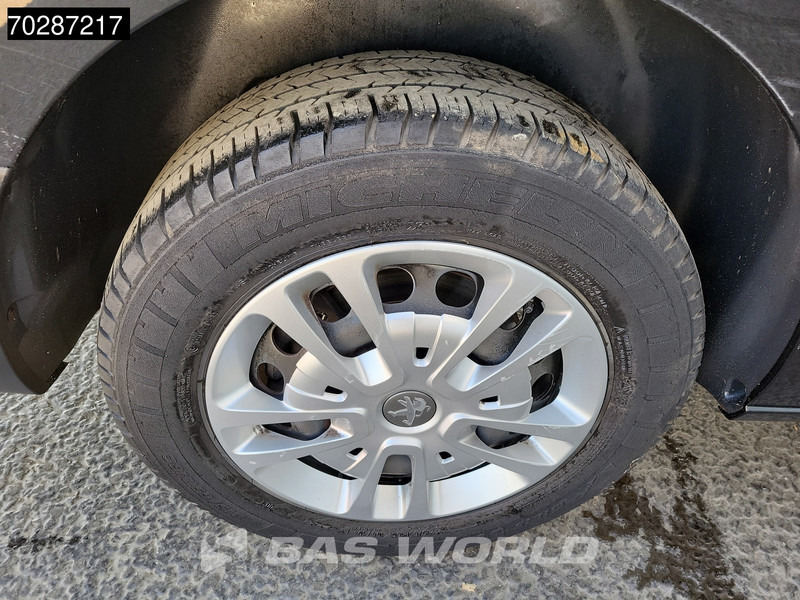 Peugeot Expert 120pk L3H1 Trekhaak Airco Cruise Imperiaal Parkeersensoren Euro6 L3 6m3 Airco Trekhaak Cruise control - Легковой фургон: фото 3 Peugeot Expert 120pk L3H1 Trekhaak Airco Cruise Imperiaal Parkeersensoren Euro6 L3 6m3 Airco Trekhaak Cruise control - Легковой фургон: фото 3
