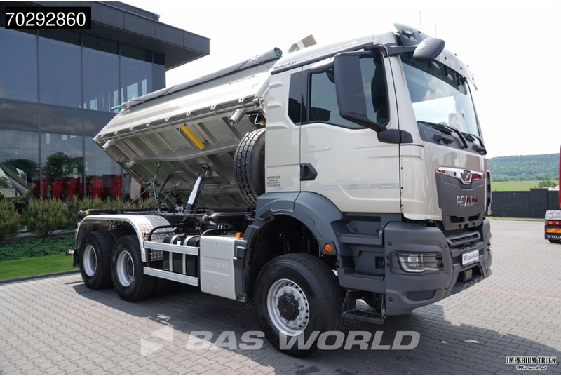 Новый Самосвал MAN TGS 33.480 TGS 6X6 6x6 3-Way Kipper Big-Axle Euro 6: фото 13 Новый Самосвал MAN TGS 33.480 TGS 6X6 6x6 3-Way Kipper Big-Axle Euro 6: фото 13