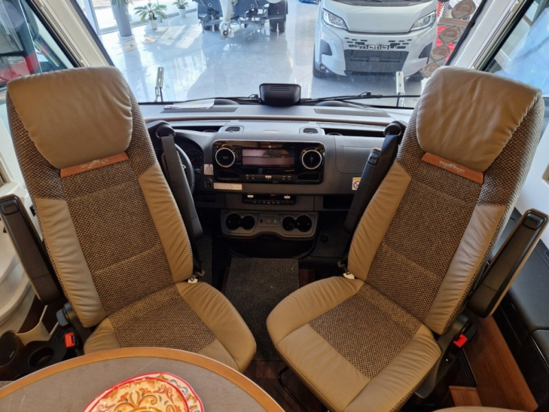 Carthago Chic E-Line I 64 XL QB Mercedes - Интегрированный автодом: фото 5 Carthago Chic E-Line I 64 XL QB Mercedes - Интегрированный автодом: фото 5