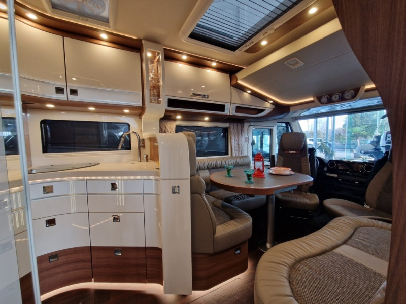 Carthago Chic E-Line I 64 XL QB Mercedes - Интегрированный автодом: фото 4 Carthago Chic E-Line I 64 XL QB Mercedes - Интегрированный автодом: фото 4