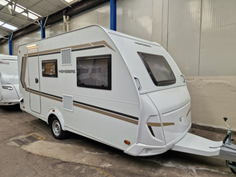 Weinsberg CaraOne 420 QD - Прицеп дача: фото 1 Weinsberg CaraOne 420 QD - Прицеп дача: фото 1