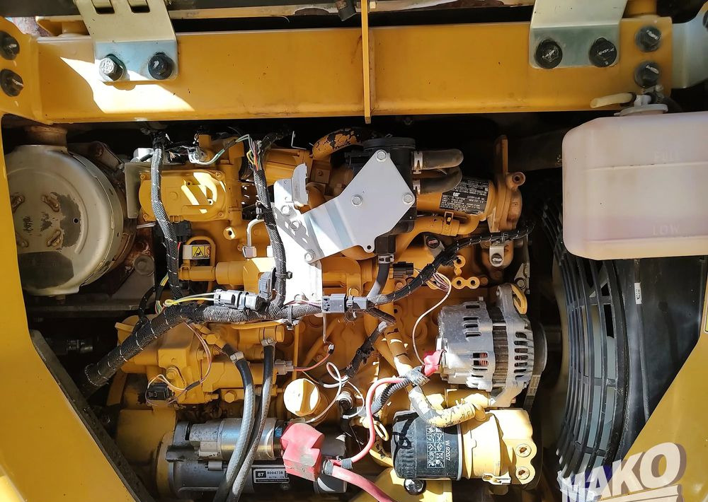 Гусеничный экскаватор Caterpillar 308 E2CR: фото 11