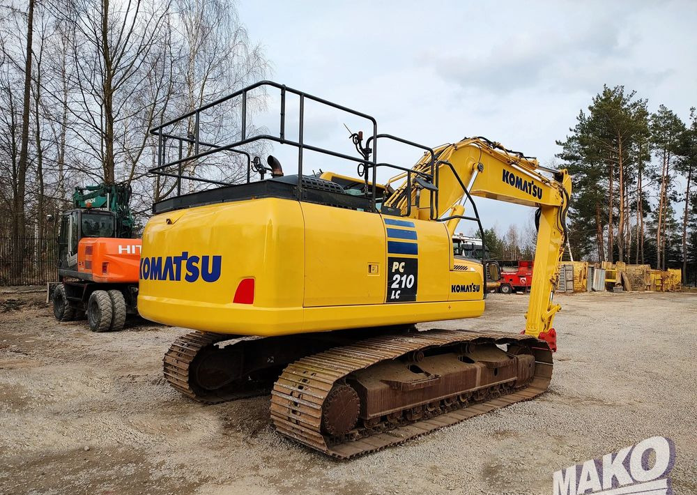 Komatsu PC210 LC-10 - Гусеничный экскаватор: фото 5 Komatsu PC210 LC-10 - Гусеничный экскаватор: фото 5