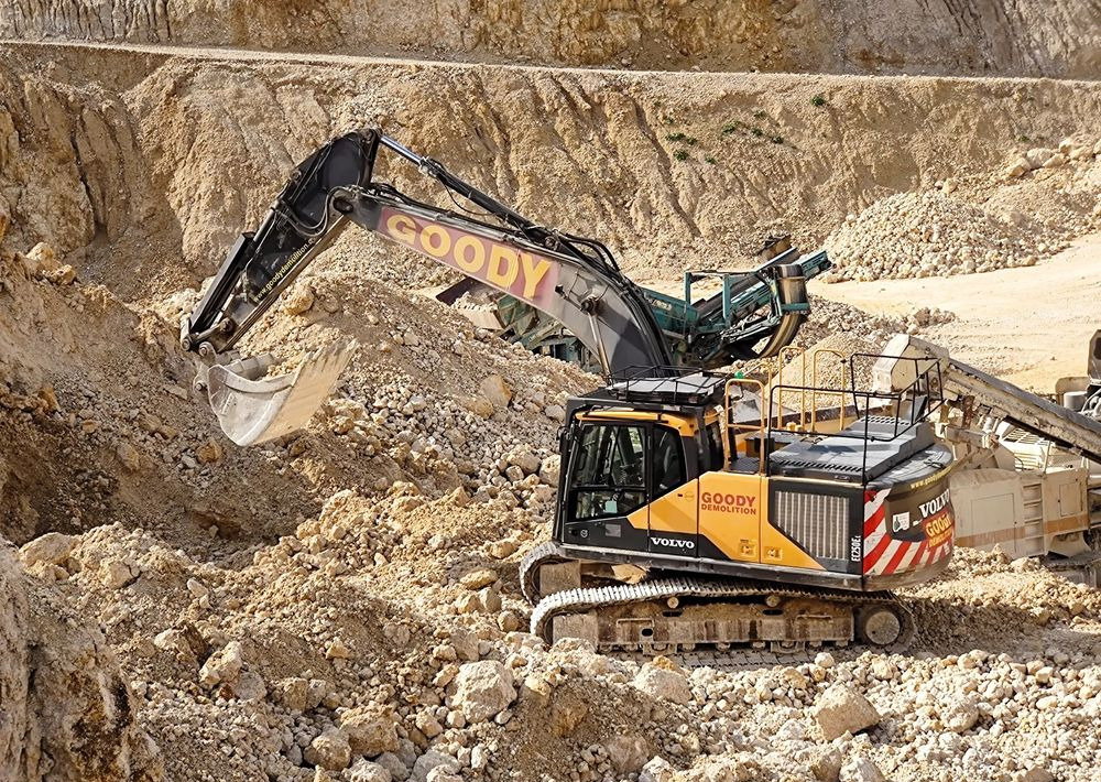Volvo EC 250 EL - Гусеничный экскаватор: фото 1 Volvo EC 250 EL - Гусеничный экскаватор: фото 1