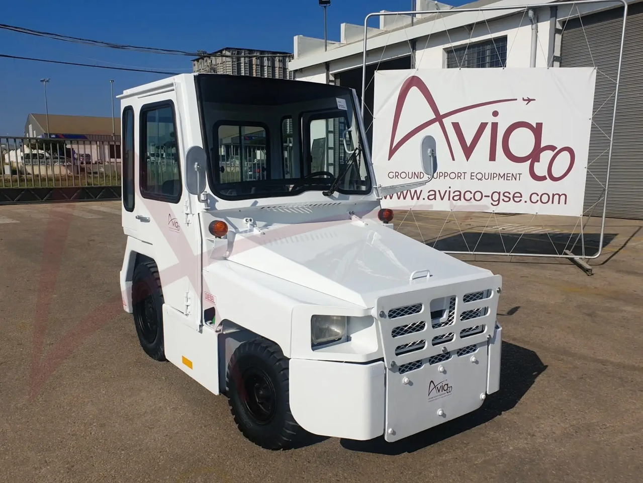 NISSAN FV02 - Багажный тягач: фото 4 NISSAN FV02 - Багажный тягач: фото 4