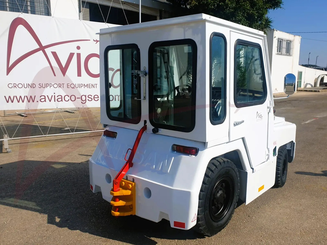 NISSAN FV02 - Багажный тягач: фото 3 NISSAN FV02 - Багажный тягач: фото 3