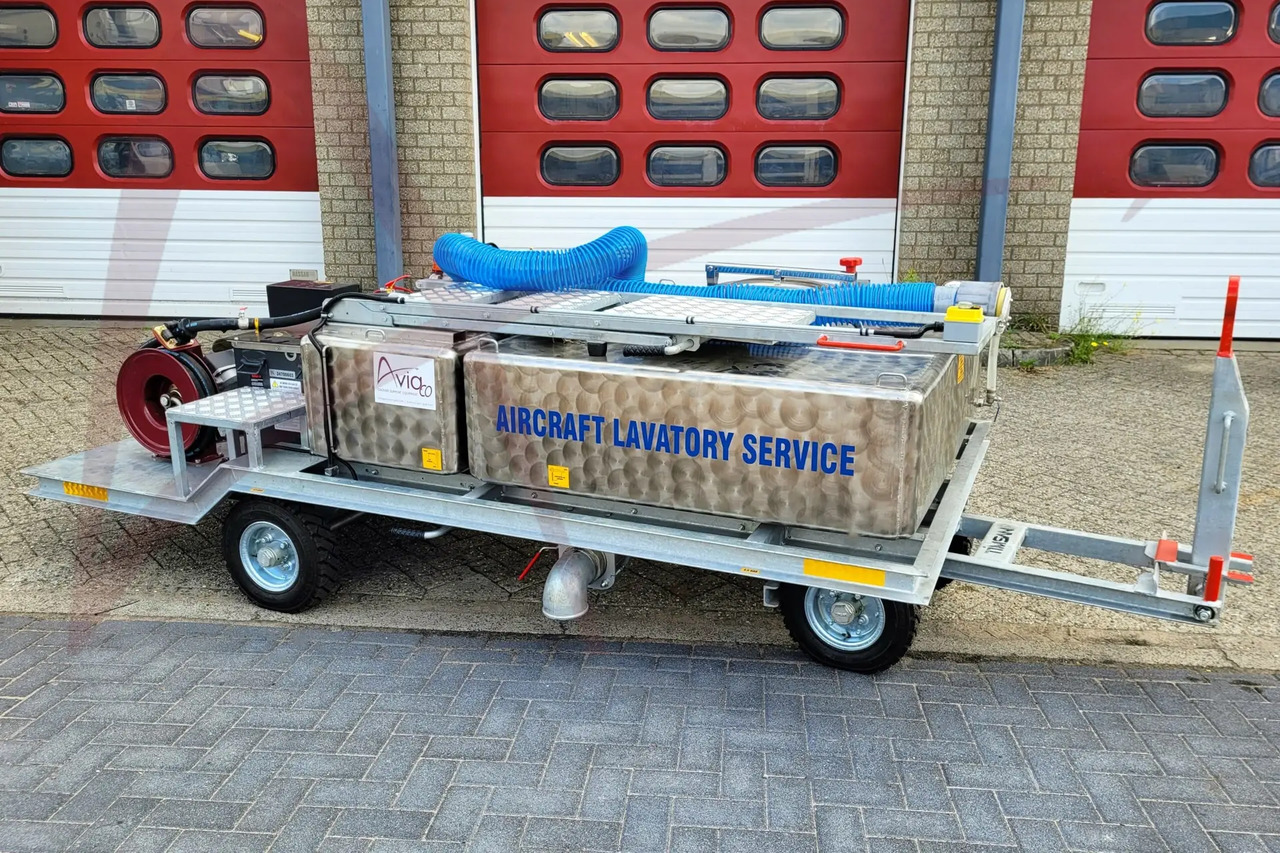 TIMSAN LSC300/700E - Машина для обслуживания туалетных отсеков: фото 1 TIMSAN LSC300/700E - Машина для обслуживания туалетных отсеков: фото 1