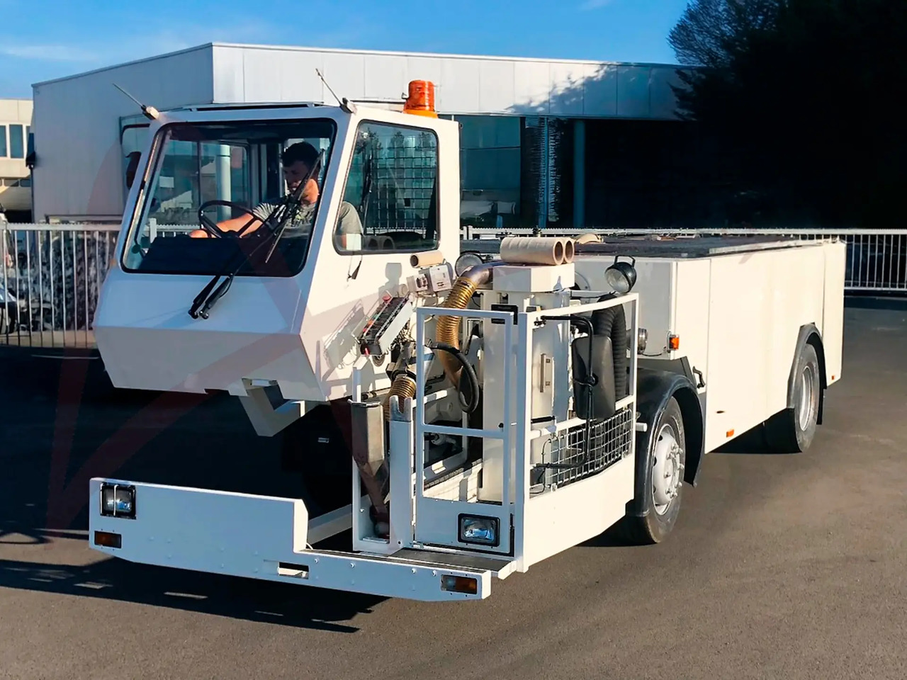 VESTERGAARD TSU-F - Машина для обслуживания туалетных отсеков: фото 2 VESTERGAARD TSU-F - Машина для обслуживания туалетных отсеков: фото 2