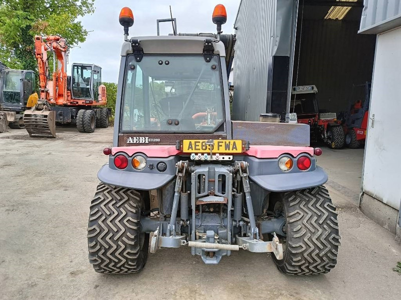Aebi tt280 TT280 maaier mower airco werktuigdrager CE - Сельскохозяйственный прицеп: фото 5 Aebi tt280 TT280 maaier mower airco werktuigdrager CE - Сельскохозяйственный прицеп: фото 5