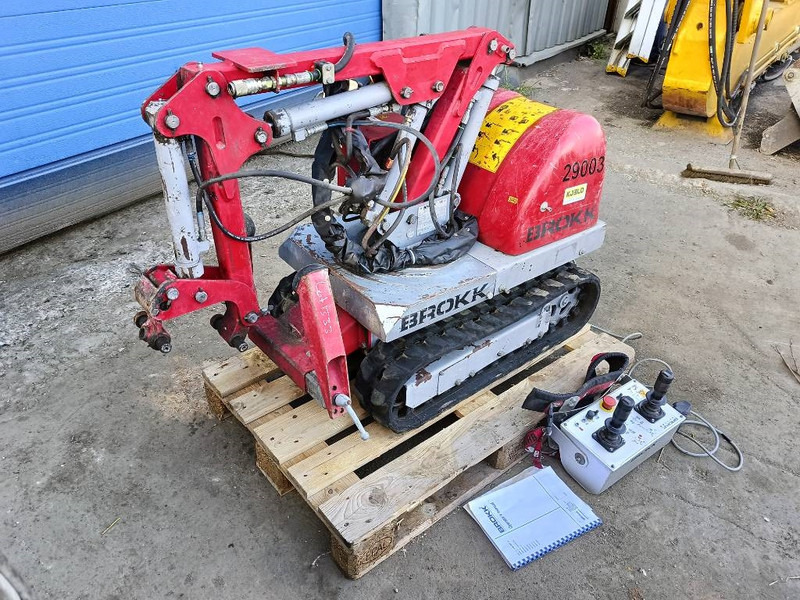 Brokk mini cut 40 demolition robot remote controlled - Гусеничный экскаватор: фото 4 Brokk mini cut 40 demolition robot remote controlled - Гусеничный экскаватор: фото 4