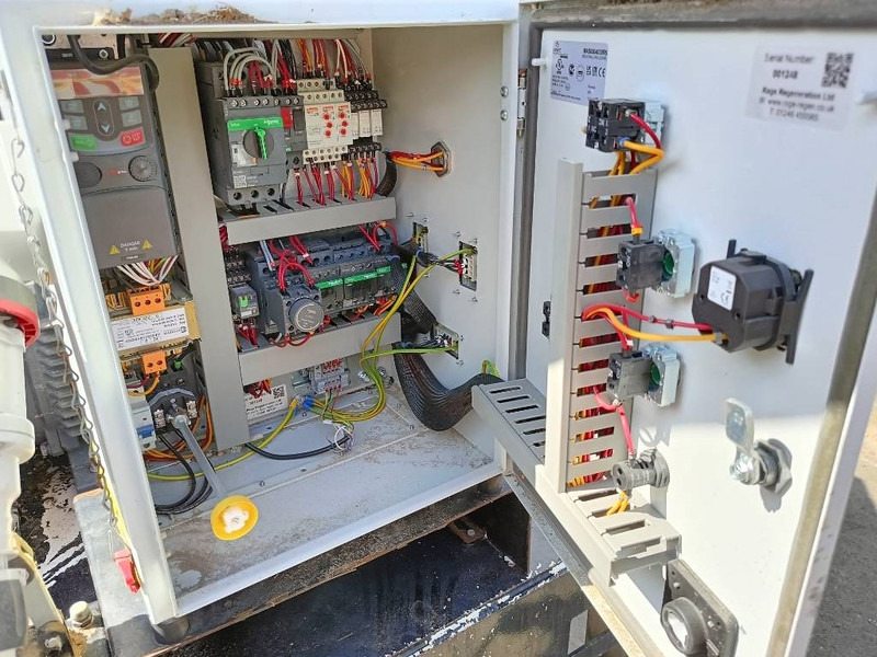 Мобильная дробилка Red Rhino 5000 es crusher 15 kw electric vergruizer 2024 CE: фото 14 Мобильная дробилка Red Rhino 5000 es crusher 15 kw electric vergruizer 2024 CE: фото 14