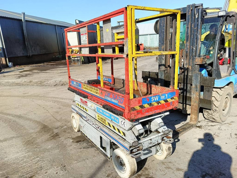 Skyjack SJ III 3220 6,1 m hoogwerker hi lift schaarlift - Ножничный подъемник: фото 4 Skyjack SJ III 3220 6,1 m hoogwerker hi lift schaarlift - Ножничный подъемник: фото 4