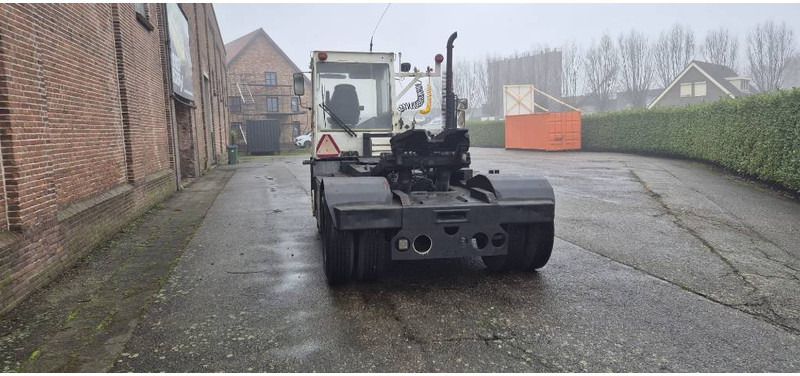 Terberg trt89 4x4 terminal trekker tractor port truck - Терминальный тягач: фото 4 Terberg trt89 4x4 terminal trekker tractor port truck - Терминальный тягач: фото 4