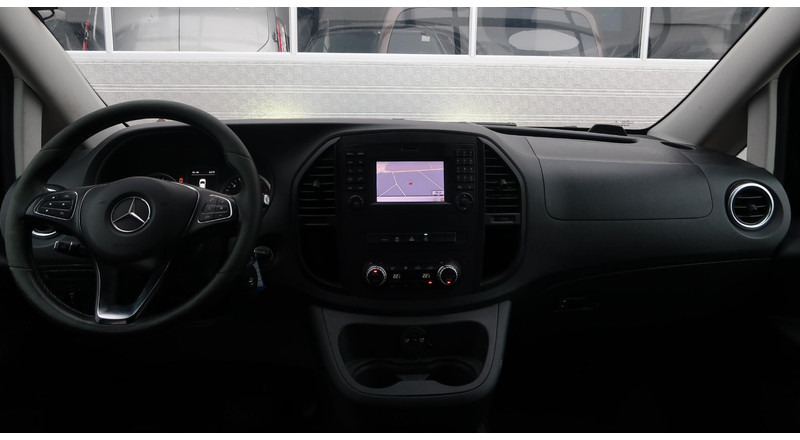 Mercedes-Benz Vito 119 CDI Extra Lang DC AUT/ LED/ CAMERA/ 2X SCHUIF/ CRUISE/ NAVI/ CLIMA/ LEDER/ TREKHAAK - Легковой фургон, Грузопассажирский фургон: фото 5 Mercedes-Benz Vito 119 CDI Extra Lang DC AUT/ LED/ CAMERA/ 2X SCHUIF/ CRUISE/ NAVI/ CLIMA/ LEDER/ TREKHAAK - Легковой фургон, Грузопассажирский фургон: фото 5