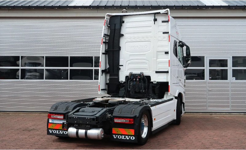 Volvo FH 540 FULL AIR/ RETARDER/ ALCOA/ 2X TANK/ LEDER - Тягач: фото 4 Volvo FH 540 FULL AIR/ RETARDER/ ALCOA/ 2X TANK/ LEDER - Тягач: фото 4