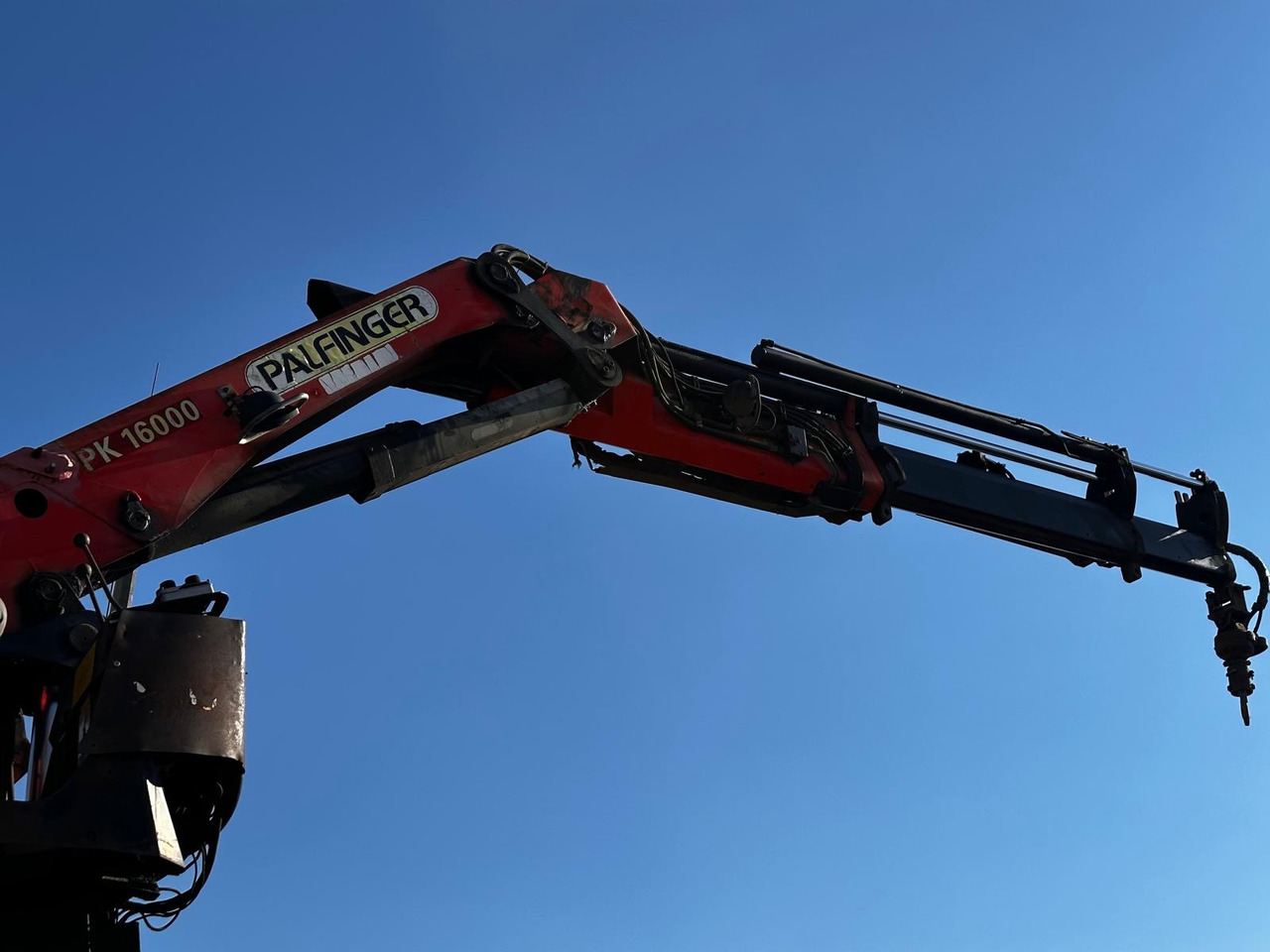 MAN F2000 26.413 Palfinger pk 16000 - Автоманипулятор: фото 5 MAN F2000 26.413 Palfinger pk 16000 - Автоманипулятор: фото 5