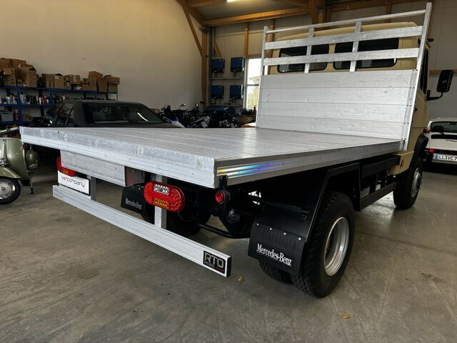 MERCEDES-BENZ 814 DA T2 Vario 4x4 Allrad... - Малотоннажный бортовой грузовик: фото 3 MERCEDES-BENZ 814 DA T2 Vario 4x4 Allrad... - Малотоннажный бортовой грузовик: фото 3