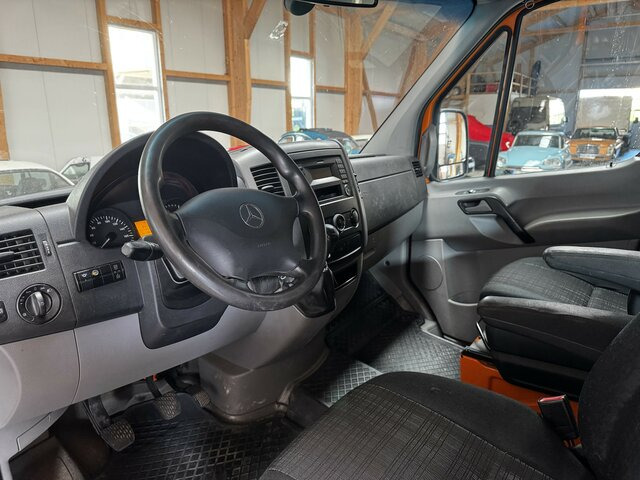 MERCEDES-BENZ Sprinter 316 CDI 4x4 Allrad L2H2 1. Hand! - Цельнометаллический фургон, Грузопассажирский фургон: фото 5 MERCEDES-BENZ Sprinter 316 CDI 4x4 Allrad L2H2 1. Hand! - Цельнометаллический фургон, Грузопассажирский фургон: фото 5