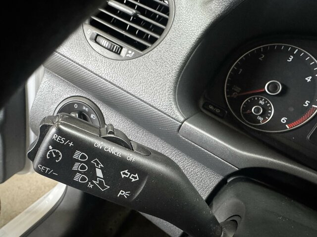 VW Caddy 1.6 TDI Kasten Sortimo AHK... - Легковой фургон: фото 4 VW Caddy 1.6 TDI Kasten Sortimo AHK... - Легковой фургон: фото 4