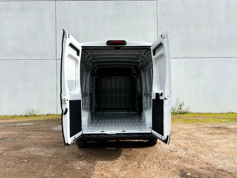 Цельнометаллический фургон Peugeot Boxer L3H2 | Leasing from €846/month: фото 8 Цельнометаллический фургон Peugeot Boxer L3H2 | Leasing from €846/month: фото 8