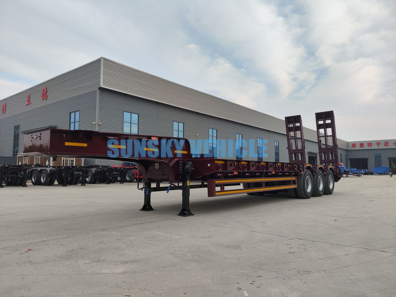 Новый Низкорамный полуприцеп для транспортировки тяжёлой техники SUNSKY 30Ton lowbed trailer: фото 14
