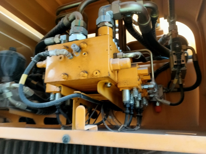Вседорожный кран XCMG Official 130t Second Hand All Terrain Mobile Crane XCA130L8C Hydraulic Arm Crane Price List: фото 7