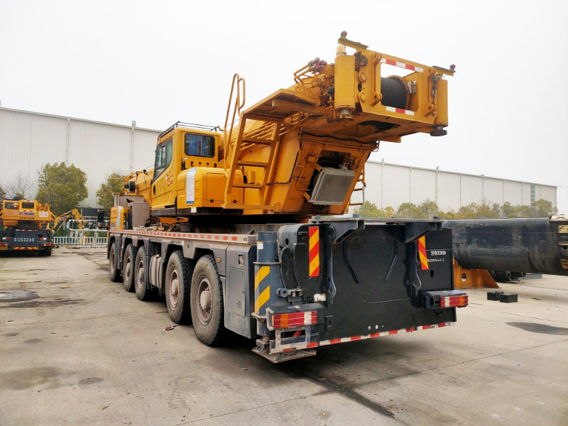 XCMG Official 130t Second Hand All Terrain Mobile Crane XCA130L8C Hydraulic Arm Crane Price List - Вседорожный кран: фото 4 XCMG Official 130t Second Hand All Terrain Mobile Crane XCA130L8C Hydraulic Arm Crane Price List - Вседорожный кран: фото 4