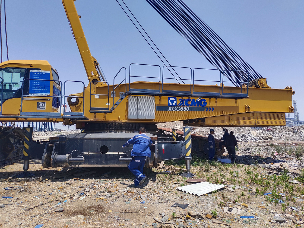 XCMG Official Hydraulic Lifting Crawler Crane XGC650 650 Used Mobile Crane Price For Sale - Гусеничный кран: фото 2 XCMG Official Hydraulic Lifting Crawler Crane XGC650 650 Used Mobile Crane Price For Sale - Гусеничный кран: фото 2