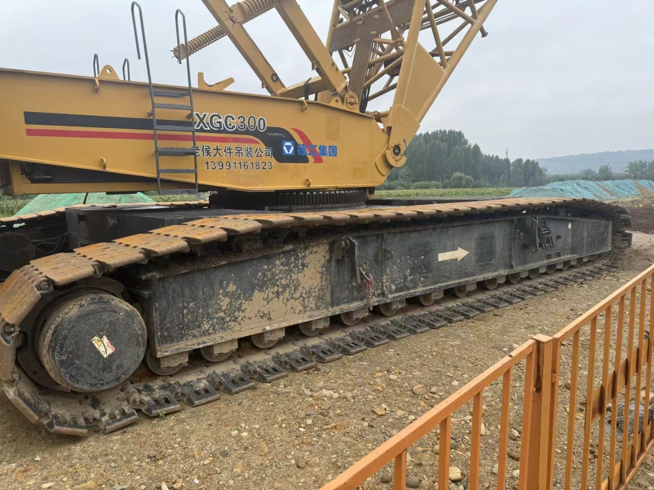 XCMG Official Second Hand Crawler Crane Lifting Equipment Mobile XGC300 300 Ton Crane Price - Гусеничный кран: фото 4 XCMG Official Second Hand Crawler Crane Lifting Equipment Mobile XGC300 300 Ton Crane Price - Гусеничный кран: фото 4