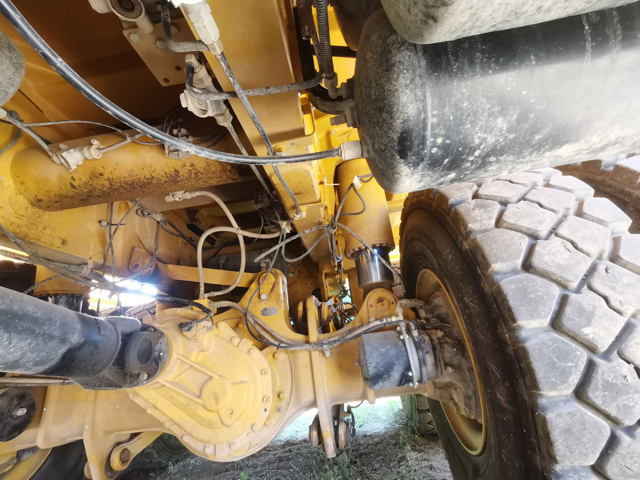 Внедорожный самосвал XCMG Official XDR80T 70 Ton Wheel Dumper Second Hand Chinese Tipper Truck Best Price: фото 10