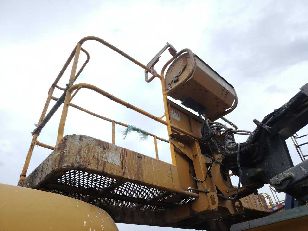 XCMG Official XGS22 Used Towable Boom Lift Telescoping Lift 22m Aerial Work Platform Price в лизинг XCMG Official XGS22 Used Towable Boom Lift Telescoping Lift 22m Aerial Work Platform Price: фото 7