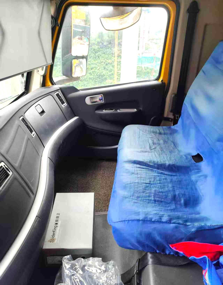 XCMG QY95K7C 95ton used truck crane mobile price - Мобильный кран: фото 2 XCMG QY95K7C 95ton used truck crane mobile price - Мобильный кран: фото 2