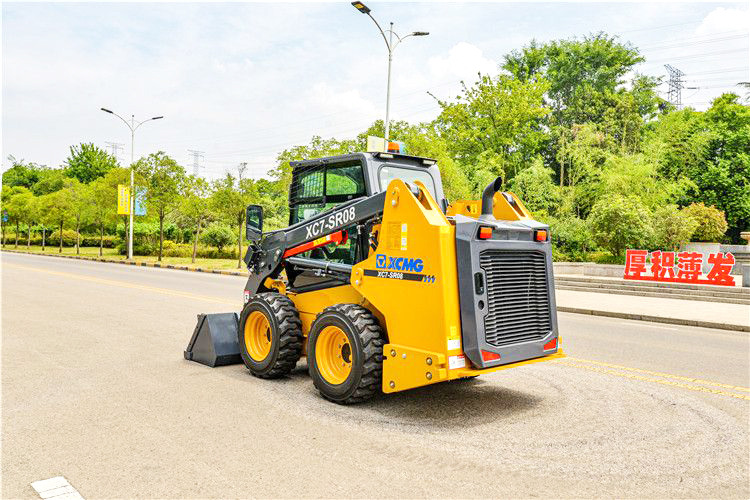 XCMG XC7-SR08 China brand XCMG mini wheel loader skid steer price - Мини-погрузчик с бортовым поворотом: фото 5 XCMG XC7-SR08 China brand XCMG mini wheel loader skid steer price - Мини-погрузчик с бортовым поворотом: фото 5